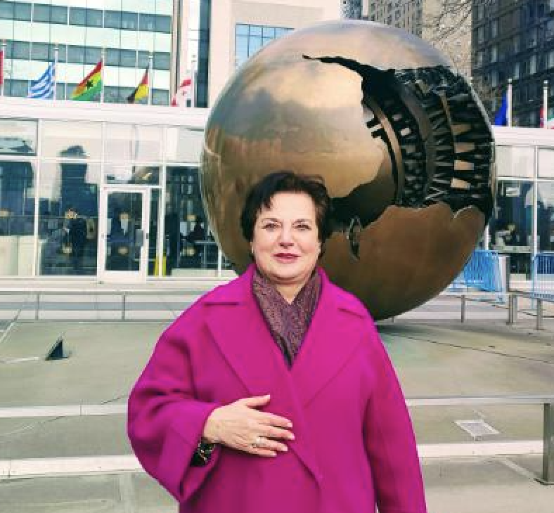 NUESTRAS SOCIAS DE HONOR (III): “Los retos de los Bancos del Tiempo ante las desigualdades sociales”por Elvira Méndez, directora general de Salud y Familia